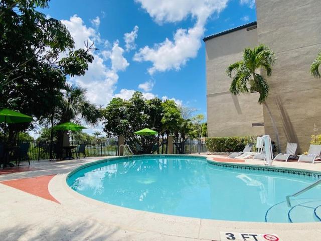 The Palms Inn & Suites Miami, Kendall, Fl Luaran gambar